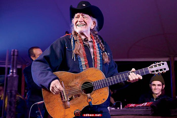 willie-nelson-85-years-old-rolling-stone-2018-52efda31-f82a-4269-bae7-421b92f43ace.jpg