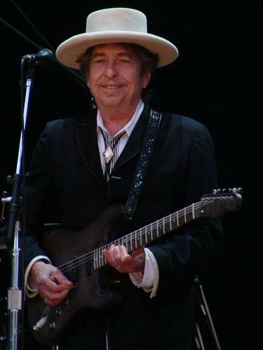 449px-Bob_Dylan_-_Azkena_Rock_Festival_2010_1.jpg